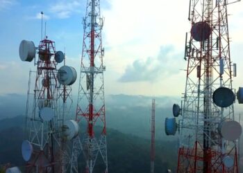 Imagen referencia de torre de telecomunicaciones. (Fuente externa)