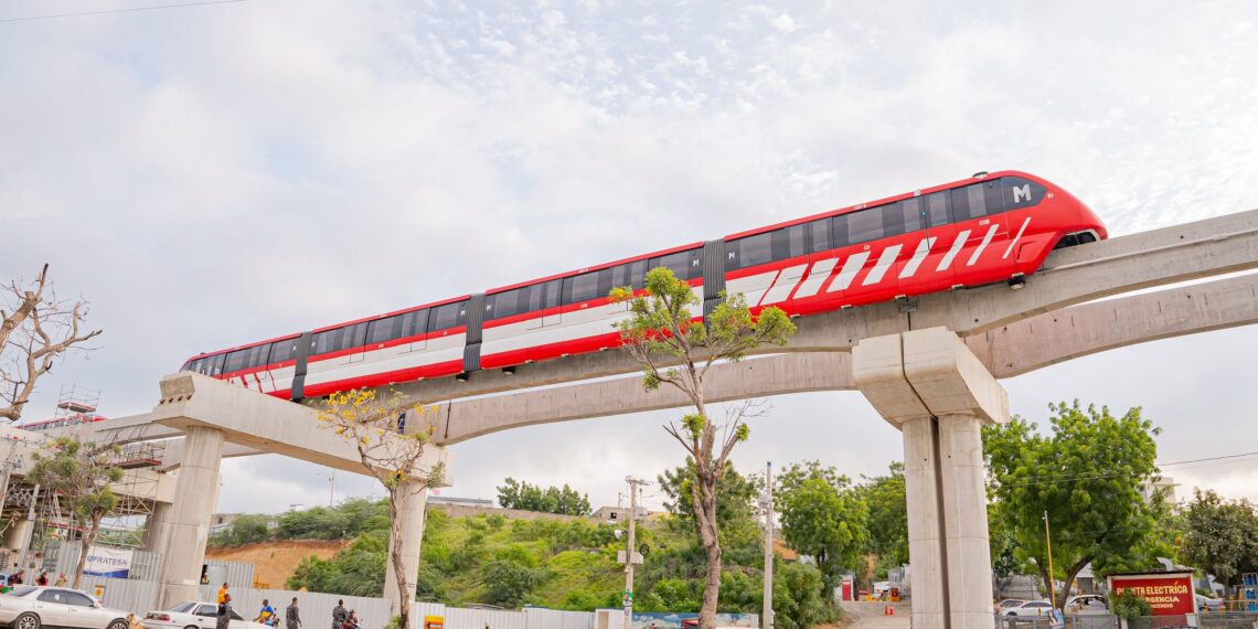 Regidor alerta construcción del monorriel afectaría el pulmón natural de Santiago