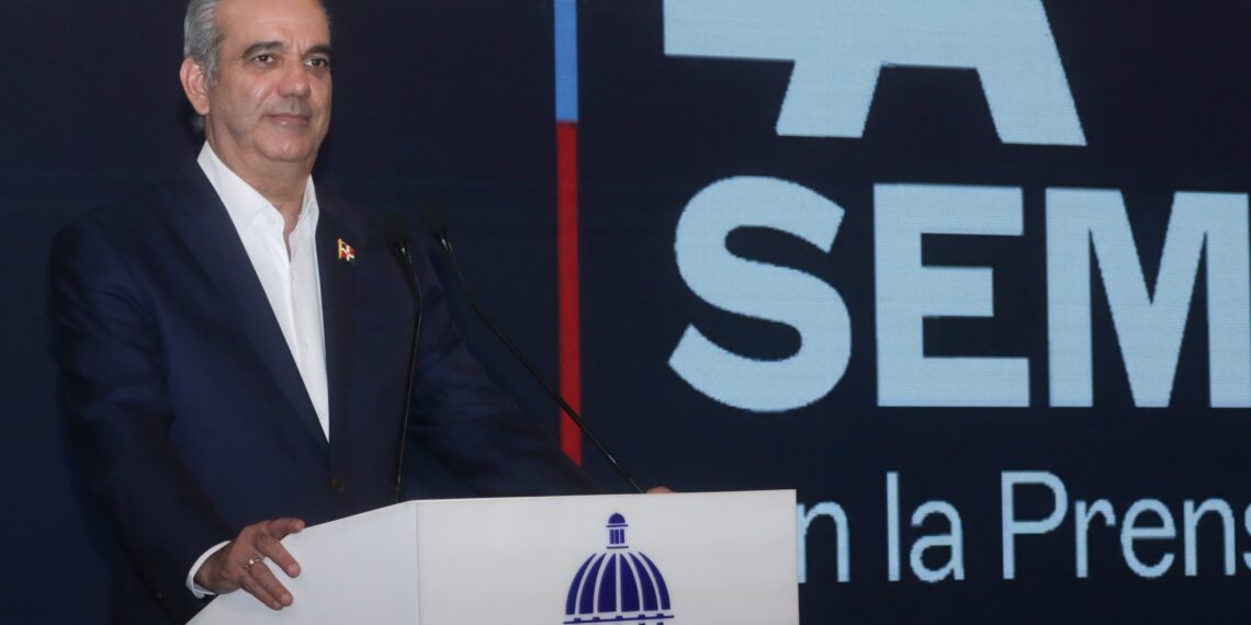 Luis Abinader presenta ofensiva legal contra la corrupción con más de 49 expedientes enviados al Ministerio Público