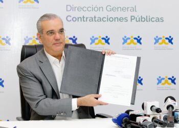 El presidente Luis Abinader promulga la Ley 47-25 de Contrataciones Públicas