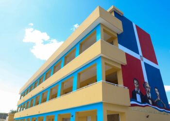 Tribunal Constitucional ordena el desalojo de escuela pública construida ilegalmente en terreno privado hace 30 años